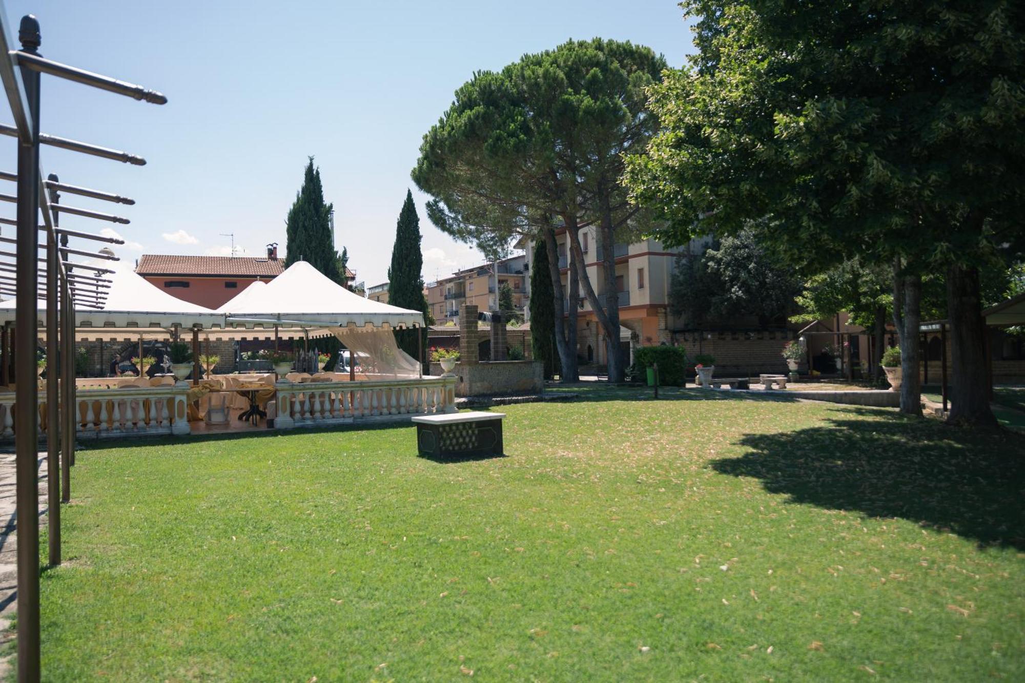 Il Castello Di Perano Hotel Exterior photo
