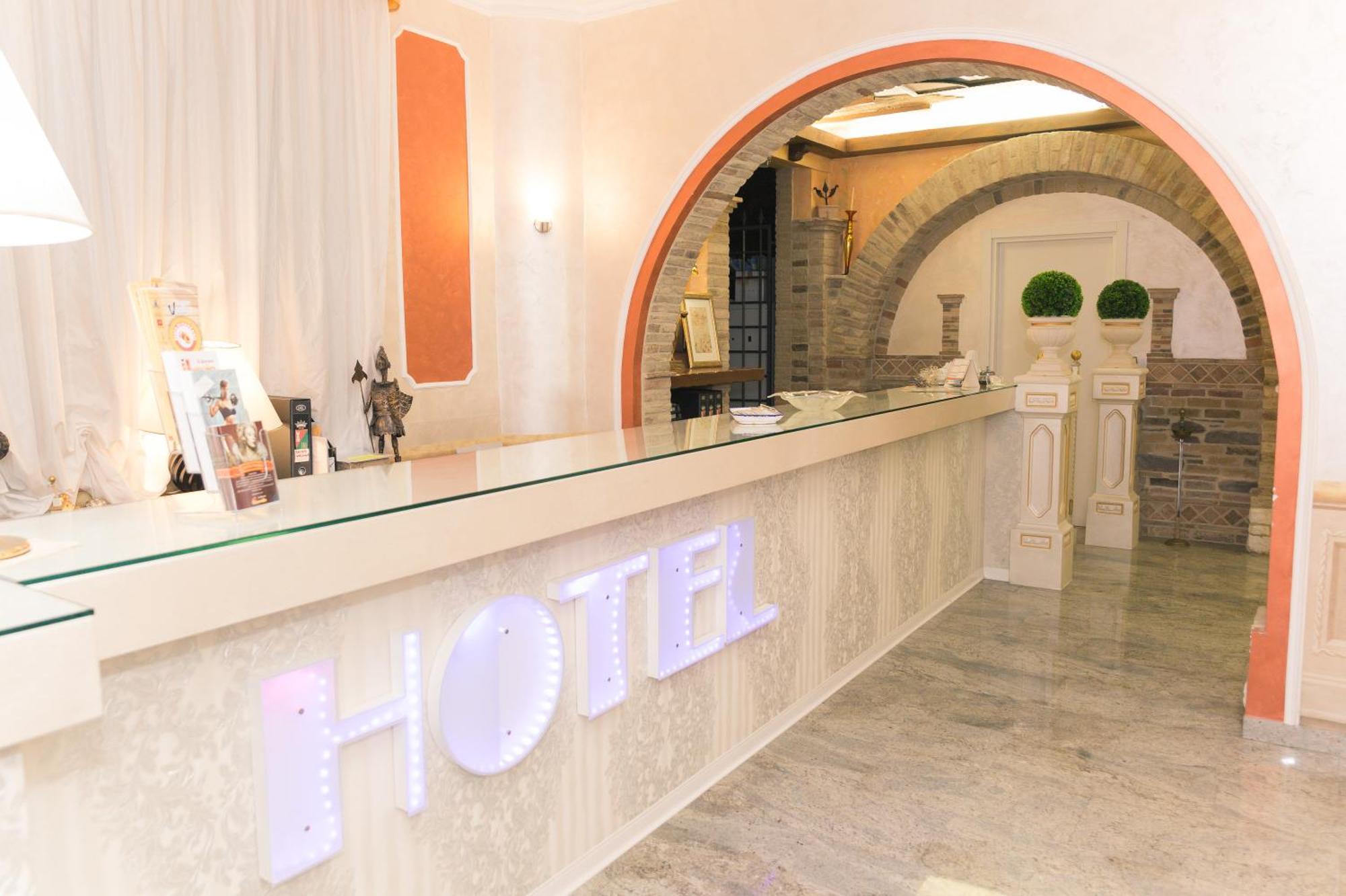 Il Castello Di Perano Hotel Exterior photo